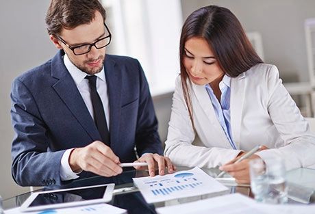 Как финансовый консультант помогает снизить затраты и увеличить прибыль